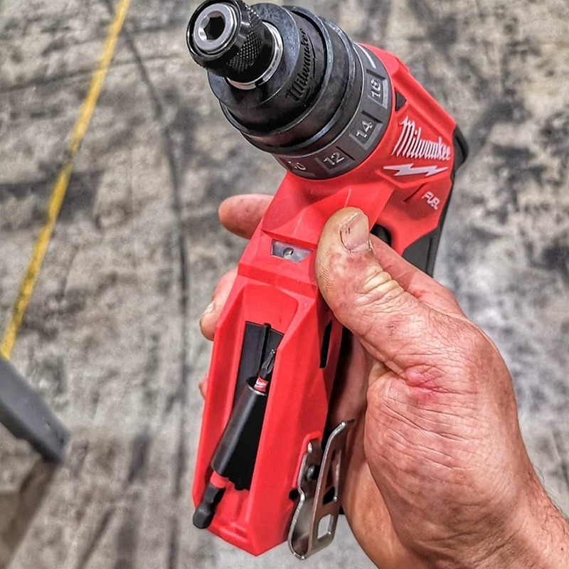 Urbjmašīna ar maināmiem uzgaļiem M12 FDDXKIT-202X Milwaukee